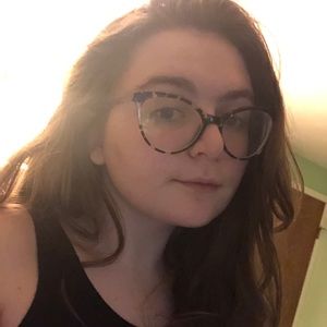 Meet your Posher, Kayla